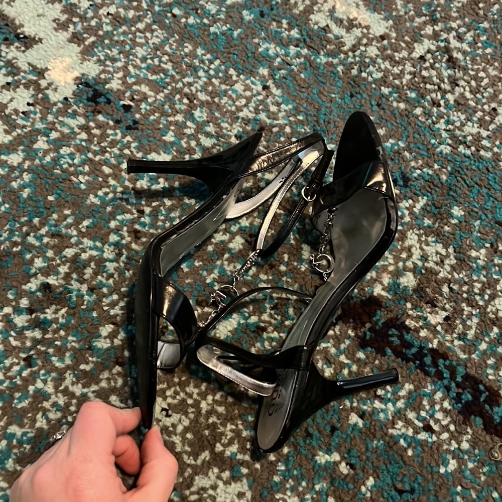 GUESS by Marciano black heeled sandal Sz 9 - Picture 3 of 11